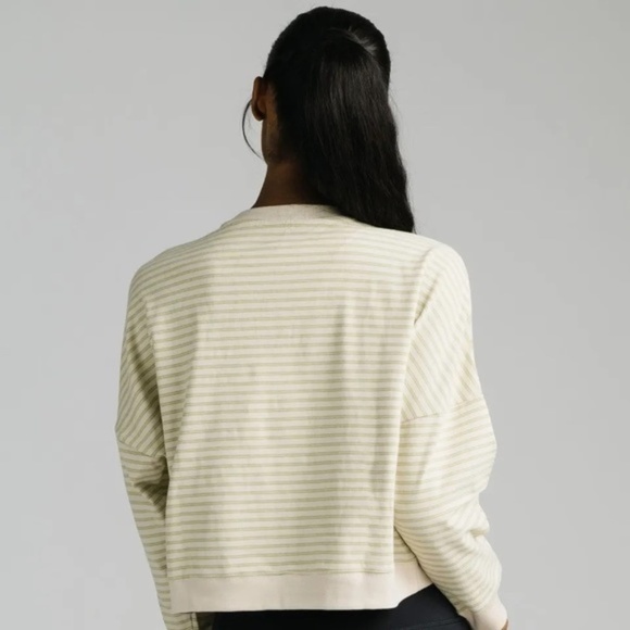 Zyia Kiwi Striped‎ Crewneck Sweatshirt Small - Picture 2 of 7